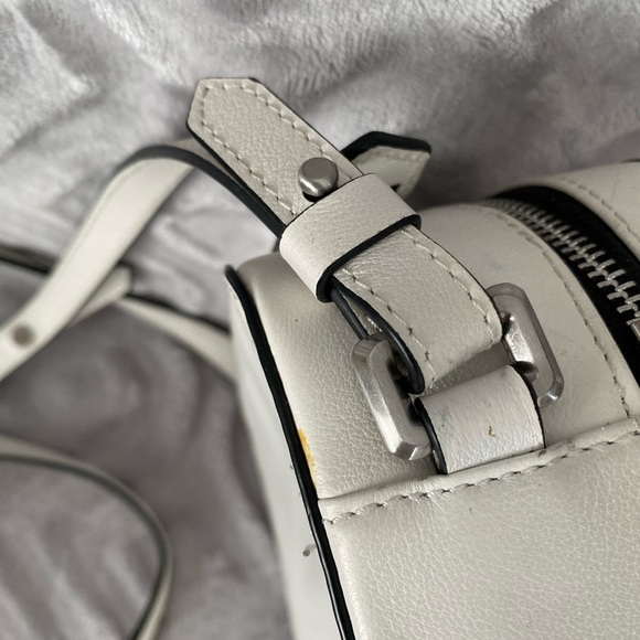 Kendall & Kylie White Leather Crossbody - Picture 5 of 16